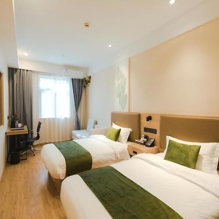 Greentree Inn Shanghai Huangxing Park Subway Station Express Hotel Exterior foto