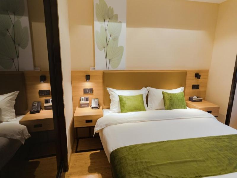 Greentree Inn Shanghai Huangxing Park Subway Station Express Hotel Exterior foto