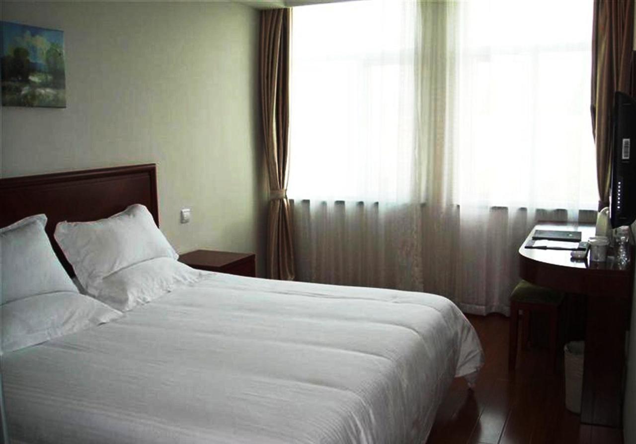 Greentree Inn Shanghai Huangxing Park Subway Station Express Hotel Exterior foto