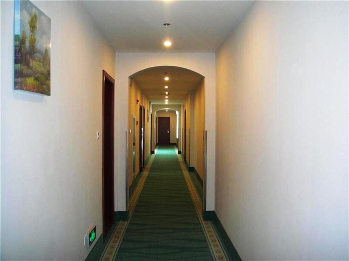 Greentree Inn Shanghai Huangxing Park Subway Station Express Hotel Exterior foto